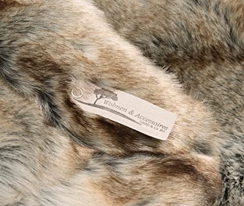 Wolfsfell-Webpelzdecke Detail