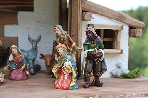 Alpenländische Weihnachtskrippe mit Figurenensemble