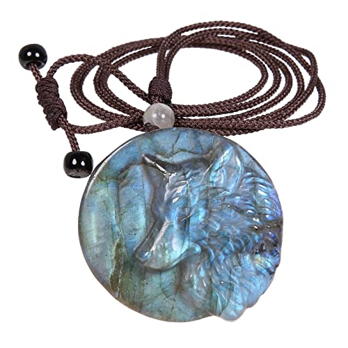 Labradorit-Amulett mit Wolfsmotiv Detail