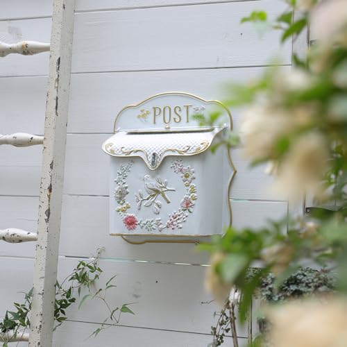 Vintage-Briefkasten im Landhausstil