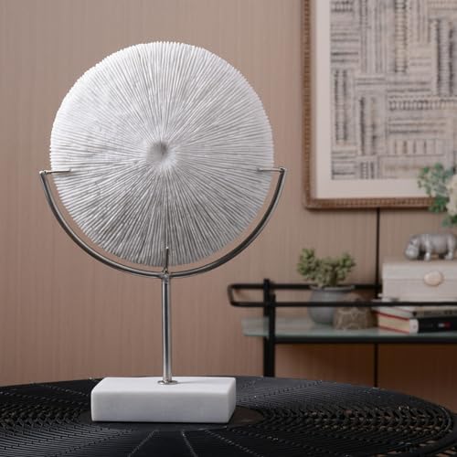 Korallen-Skulptur auf Marmorsockel