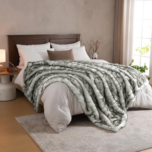 Elegante Kunstfell-Decke