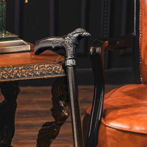 Handgeschnitzter Gehstock mit Adlerkopf