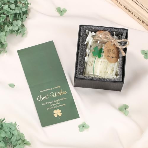 Vierblättriges Kleeblatt im Glasfläschchen