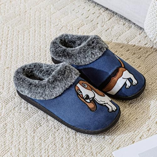 Plüsch-Hausschuhe mit Basset-Stickerei Detail